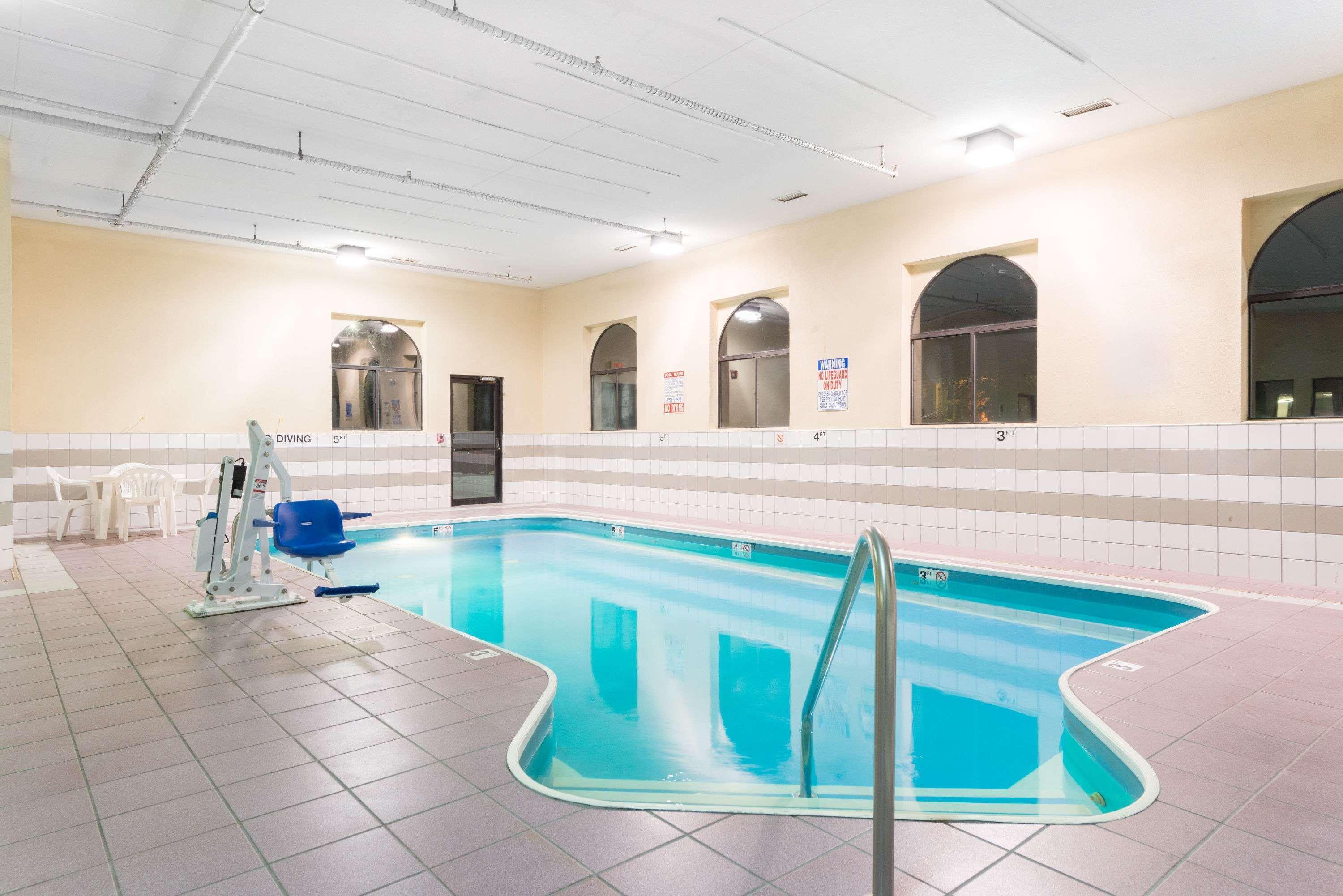 Days By Wyndham Hotel 2*